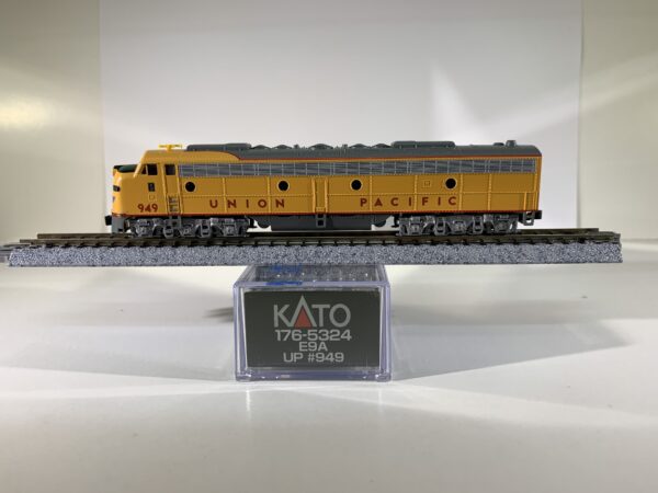 176-5323 EMD E9A Union Pacific #947